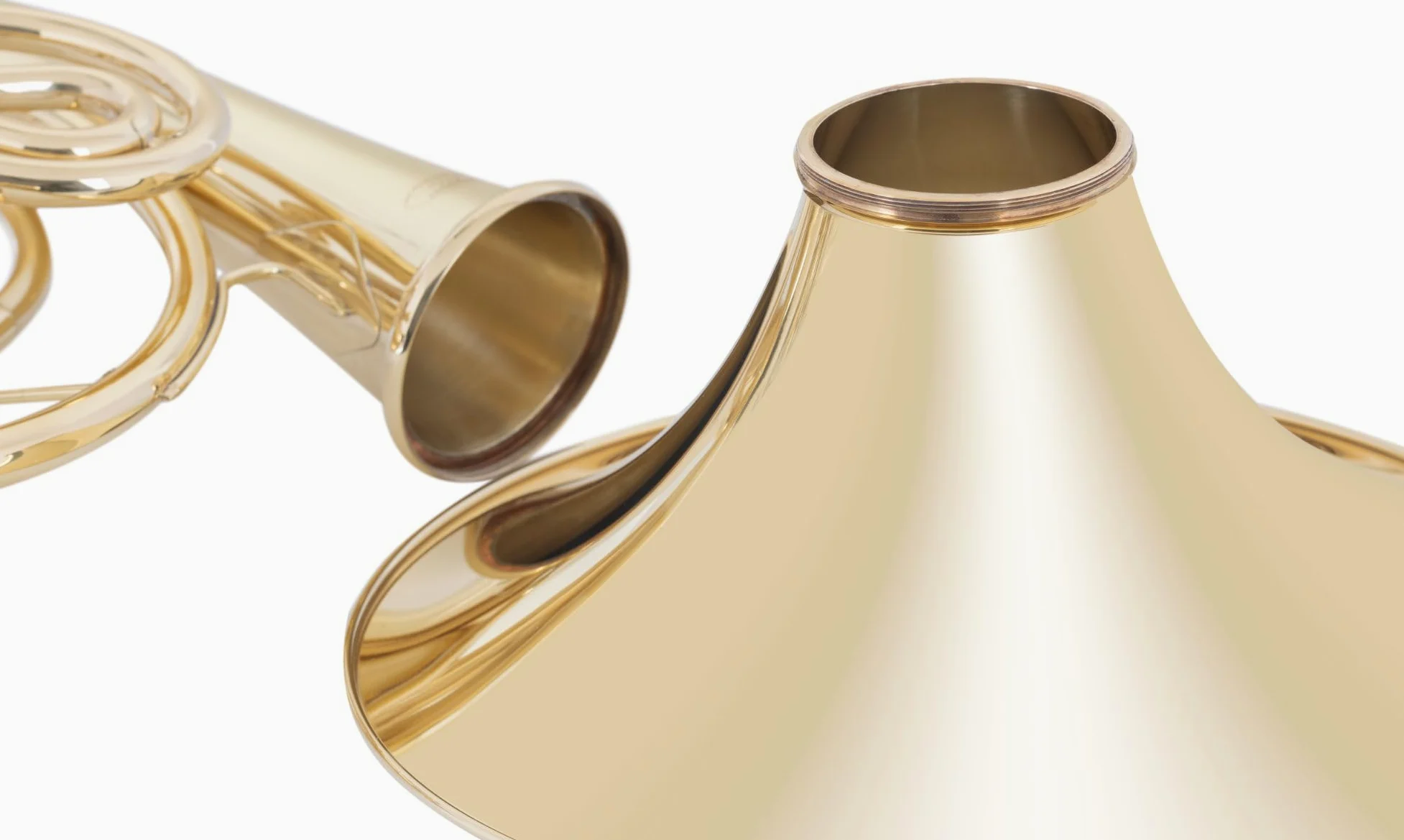 Classic Cantabile WH-702-L Waldhorn (izquierdo, tubo de boca y varilla de afinación: latón, válvulas de alpaca, incluye estuche, boquilla y paño de limpieza)